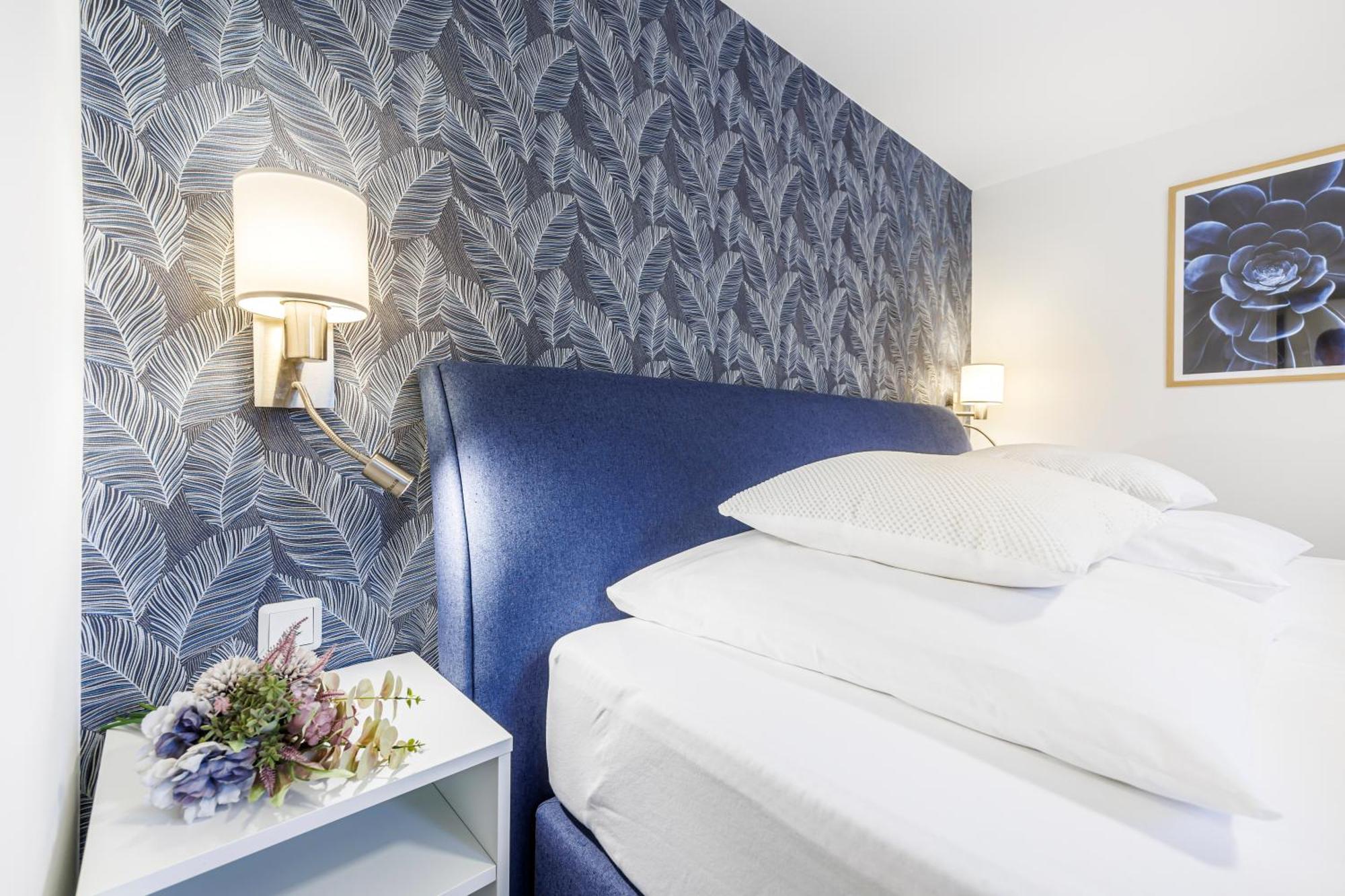 Ferienhaus Waldgefluester 70 Qm I Ueberdachte Terrasse I 2 Schlafzimmer I Strandnah Joachimsthal Luaran gambar